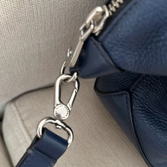 MARC JACOBS leather shoulder bag - Picture 9 of 9